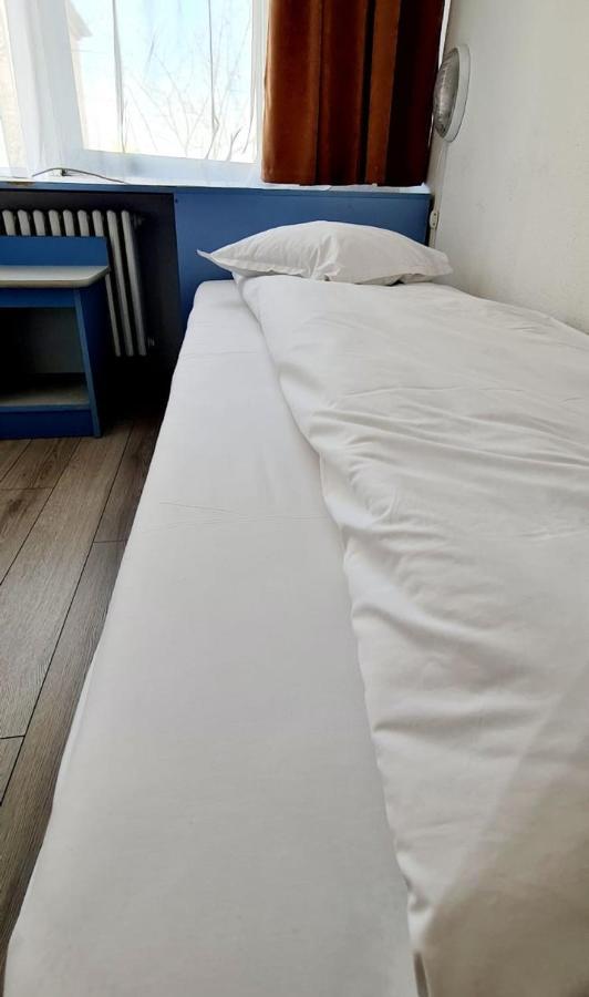 Hotel Victoria Yaş Dış mekan fotoğraf