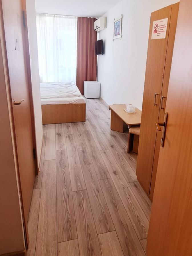 Hotel Victoria Yaş Dış mekan fotoğraf